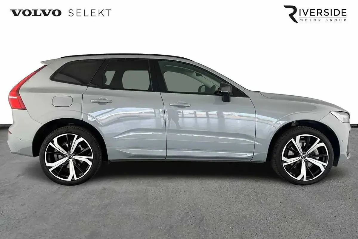 Used Volvo XC60 Ultra 250 HP (183 kW) 2025 Grey SUV