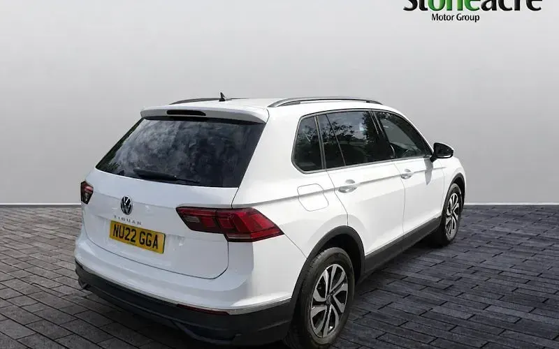 Used VW Tiguan Active 150 HP (110 kW) 2021 White SUV