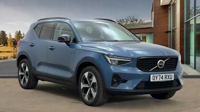 Used Volvo XC40 Plus 194 HP (142 kW) 2025 SUV