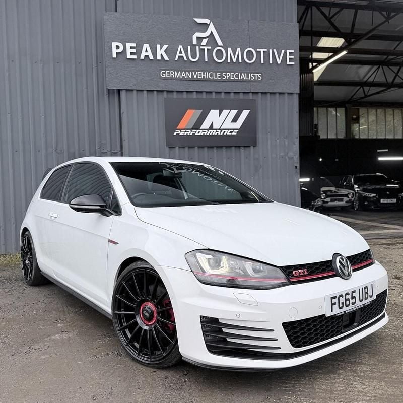 Used VW Golf VII GTI 300 HP (220 kW) 2015 White Hatchback