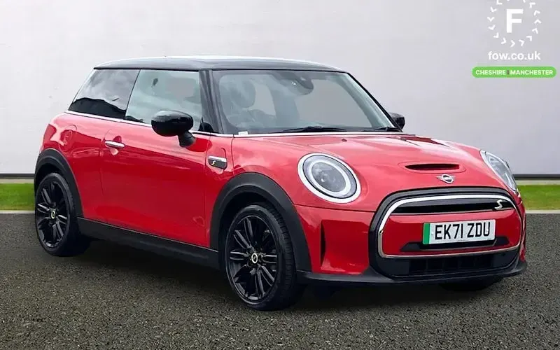 Used Mini Cooper Level 2 135 kW (184 HP) 2023 Hatchback