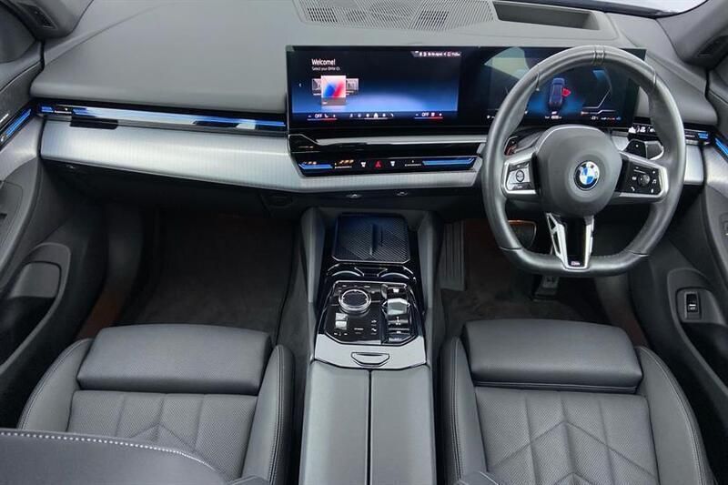 Used BMW 520 M Sport 208 HP (152 kW) 2024 Blue Sedan