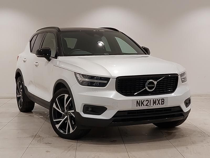 White Used 2021 Volvo XC40 R-Design Pro SUV | £23,998 (Fair price) - Image 1/4