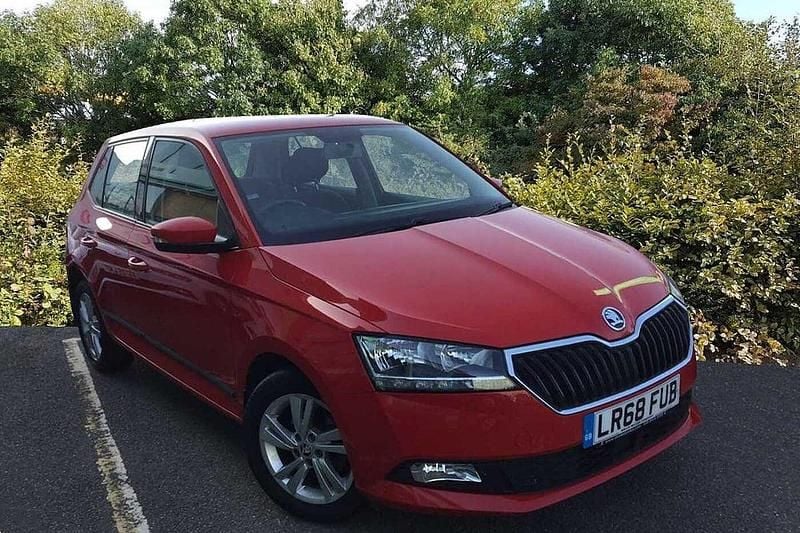 Used Skoda Fabia 70 HP (51 kW) 2018 Corrida red Hatchback