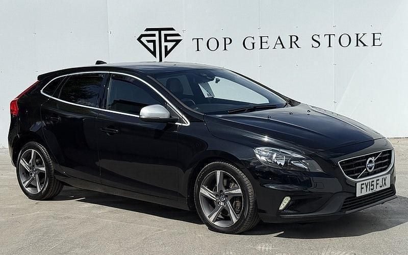 Black Used 2015 Volvo V40 R-Design Estate | £5,995 (Fair price) - Image 1/4