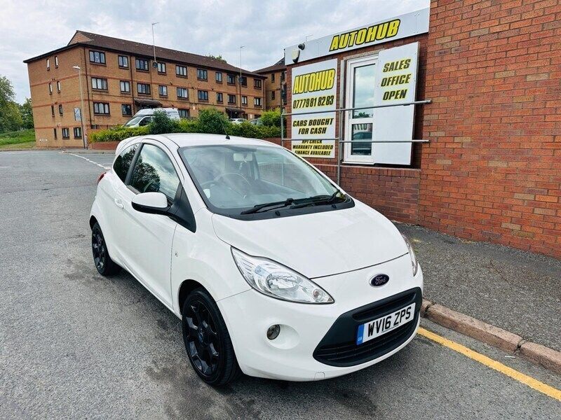 White Used 2016 Ford Ka Zetec Hatchback | £5,990 (A bit pricey) - Image 1/4