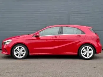 Used Mercedes A180 109 HP (80 kW) 2017 Red Hatchback