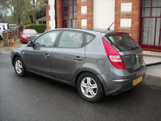 Used Hyundai i30 Comfort 124 HP (91 kW) 2009 Grey Hatchback