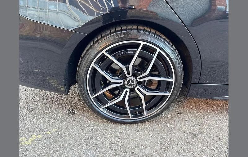 Used Mercedes C200 AMG Line Premium 200 HP (147 kW) 2025 Black Estate