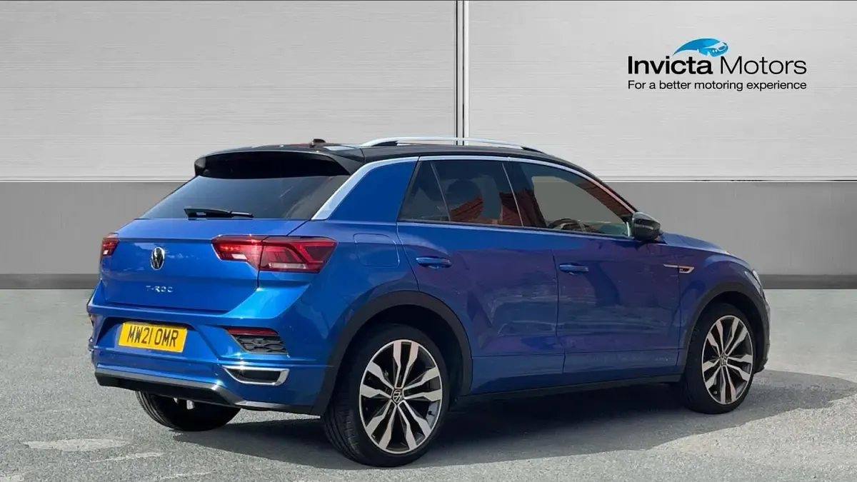 Used VW T-Roc R-line 150 HP (110 kW) 2021 Blue SUV