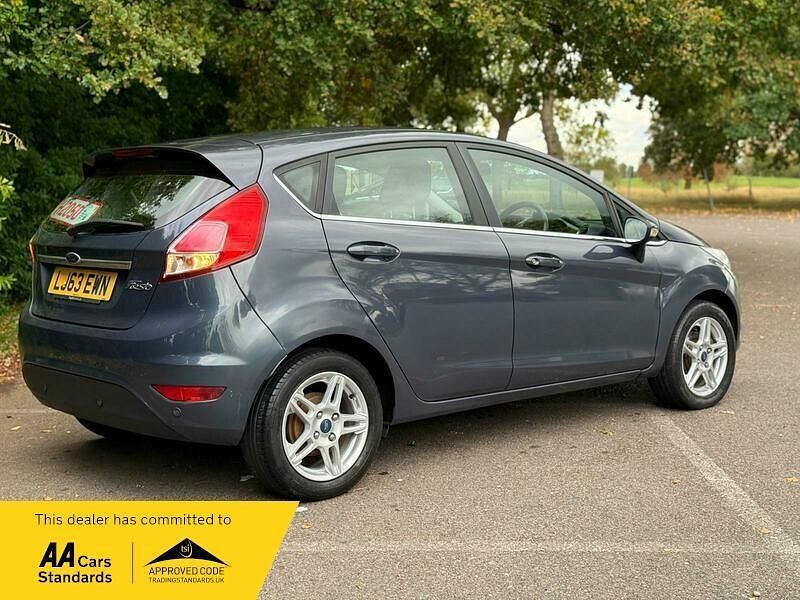 Used Ford Fiesta Zetec 2013 Grey Hatchback