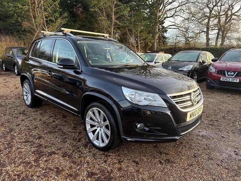 Black Used 2010 VW Tiguan R-line SUV | £3,895 (Fair price) - Image 1/2