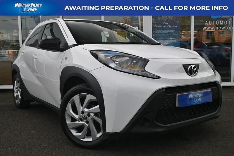 White Used 2024 Toyota Aygo X PURE SUV | £12,700 - Image 1/4