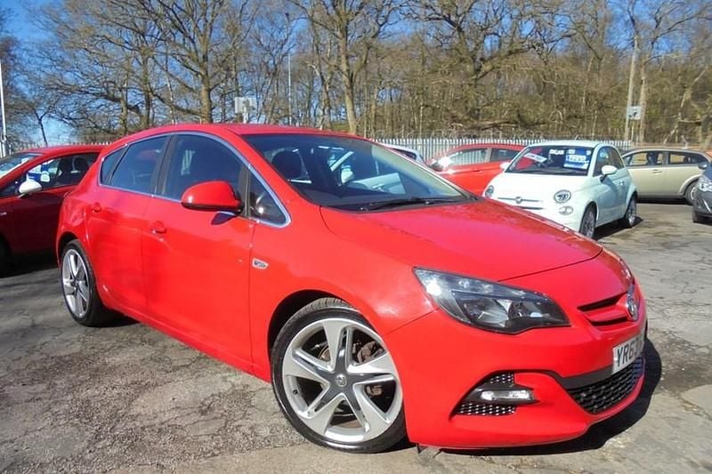 Used Vauxhall Astra Edition 2013 Red Hatchback