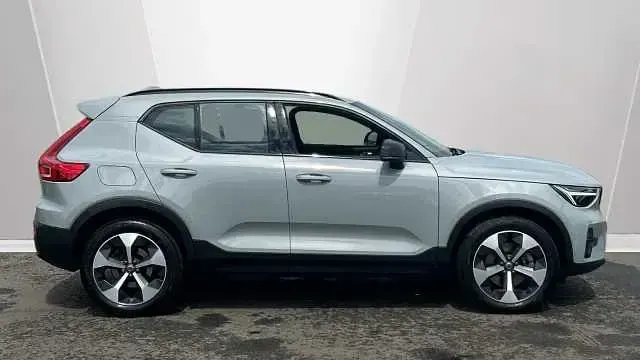 Used Volvo XC40 Plus 161 HP (118 kW) 2025 SUV