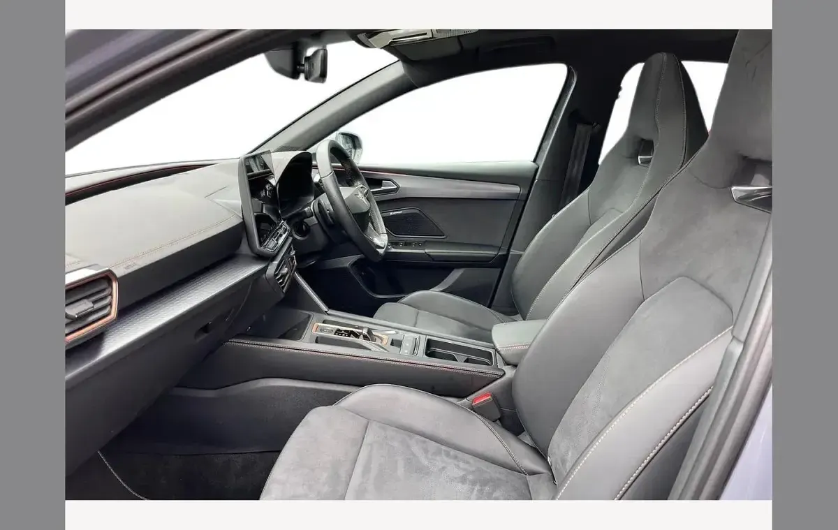 Used Cupra Leon VZ3 245 HP (180 kW) 2024 Graphene grey Hatchback
