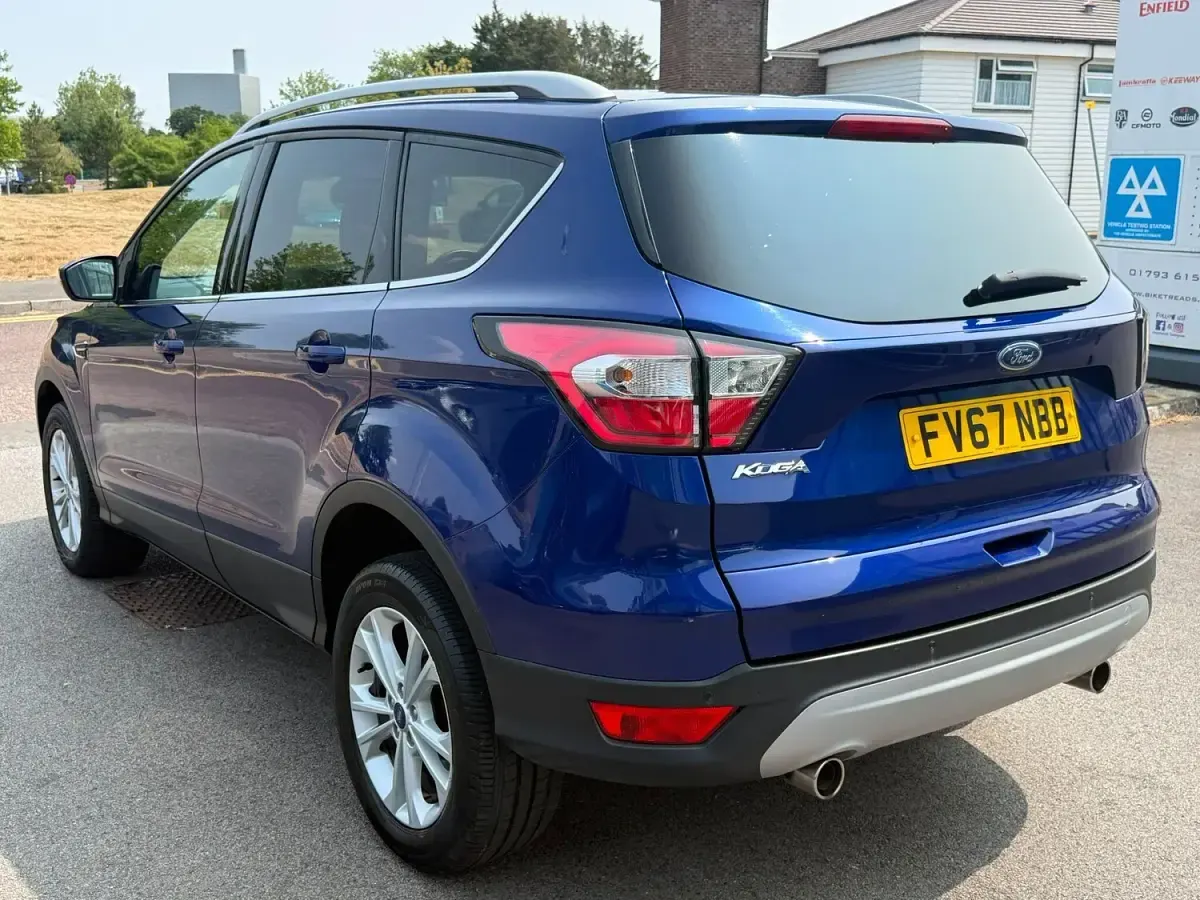 Used Ford Kuga Titanium 120 HP (88 kW) 2017 Blue SUV