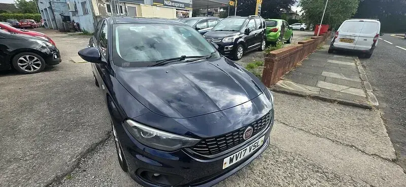 Used Fiat Tipo Easy Plus 120 HP (88 kW) 2017 Blue Hatchback