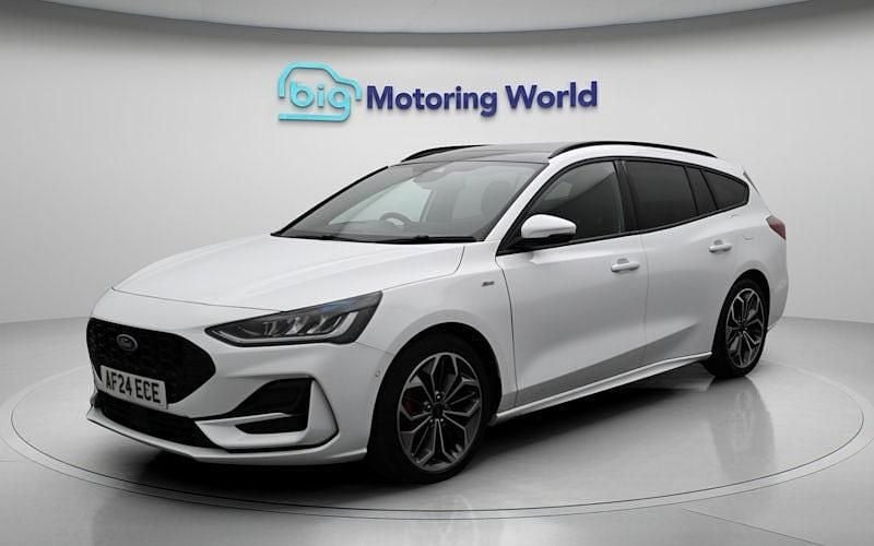 Usado Ford Focus ST-Line X 125 HP (91 kW) 2024 Branco Carrinha