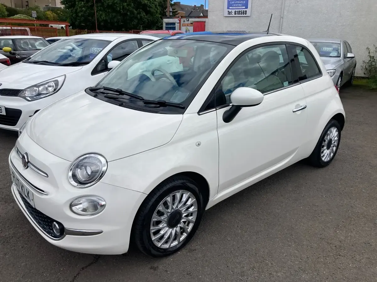 Used Fiat 500 Lounge 69 HP (50 kW) 2017 White Hatchback