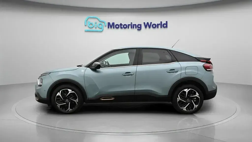 Used Citroën C4 PureTech 130 HP (95 kW) 2022 Blue Hatchback