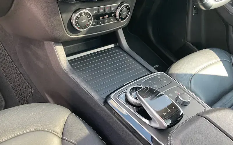 Used Mercedes GLE350 AMG Line Premium Plus 258 HP (189 kW) 2017 Black SUV