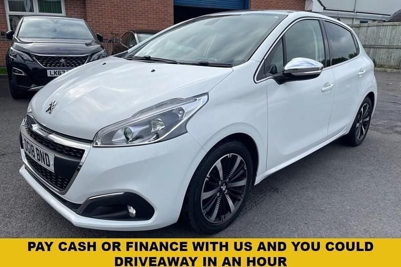 White Used 2018 Peugeot 208 Allure Premium Hatchback | £4,295 (Good price) - Image 1/1