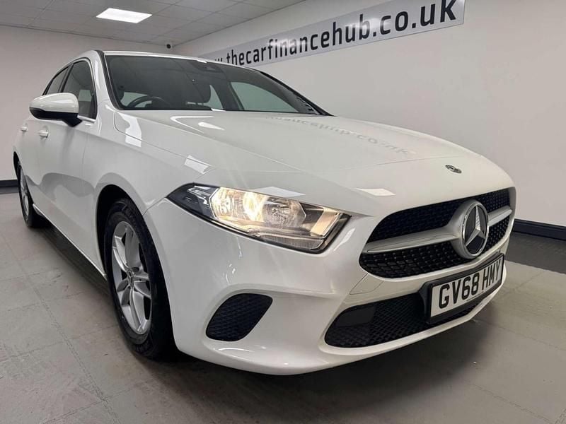 White Used 2018 Mercedes A180 SE Hatchback | £12,490 (Good price) - Image 1/4