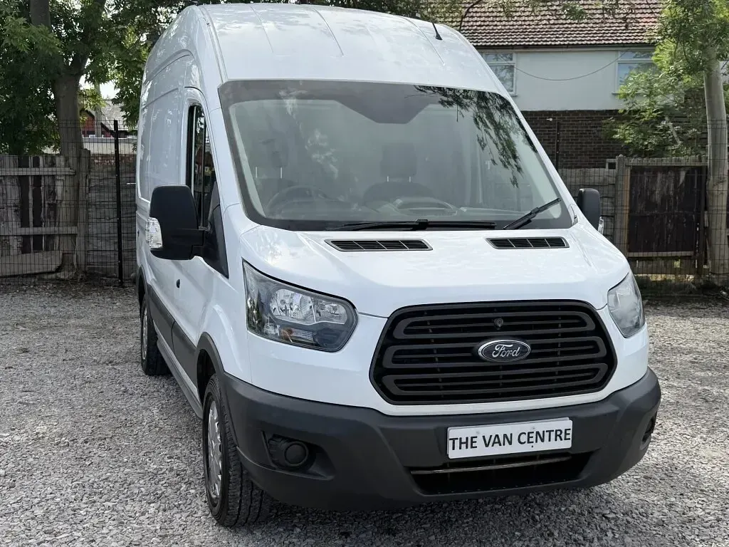 Used Ford Transit 130 HP (95 kW) 2018 White Van
