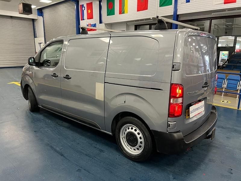 Used Citroën Dispatch 100 HP (73 kW) 2022 Grey MPV
