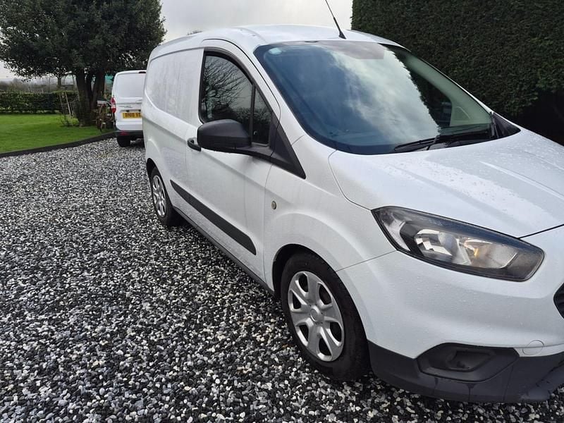 Used Ford Transit Trend 2018 White Van