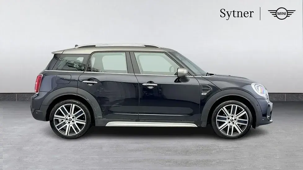 Used Mini Cooper Countryman Exclusive 134 HP (98 kW) 2022 Black SUV