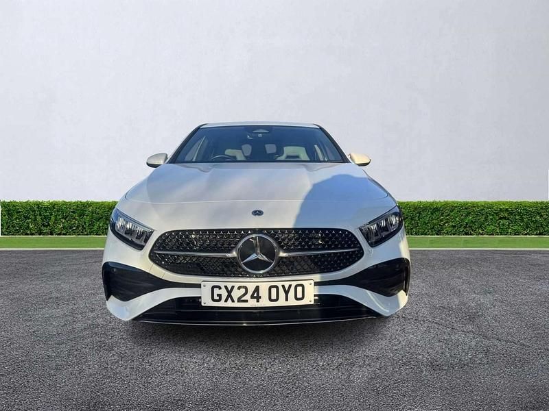 Used Mercedes A200 Executive 163 HP (119 kW) 2024 White Hatchback