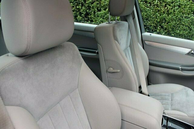 Begagnad Mercedes R320 SE 2007 Minibuss