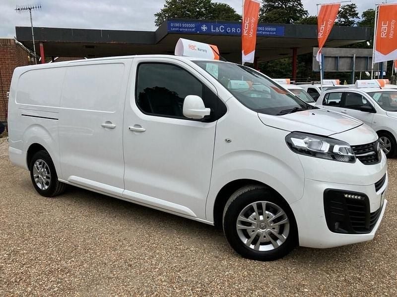 White Used 2021 Vauxhall Vivaro Sportive Van | £12,890 (Good price) - Image 1/4