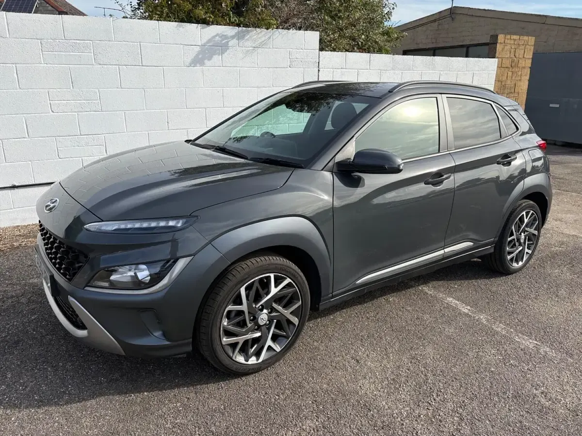 Used Hyundai Kona Premium 141 HP (103 kW) 2023 Grey SUV