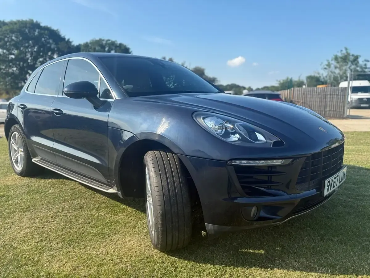 Used Porsche Macan S Diesel 2017 Blue SUV