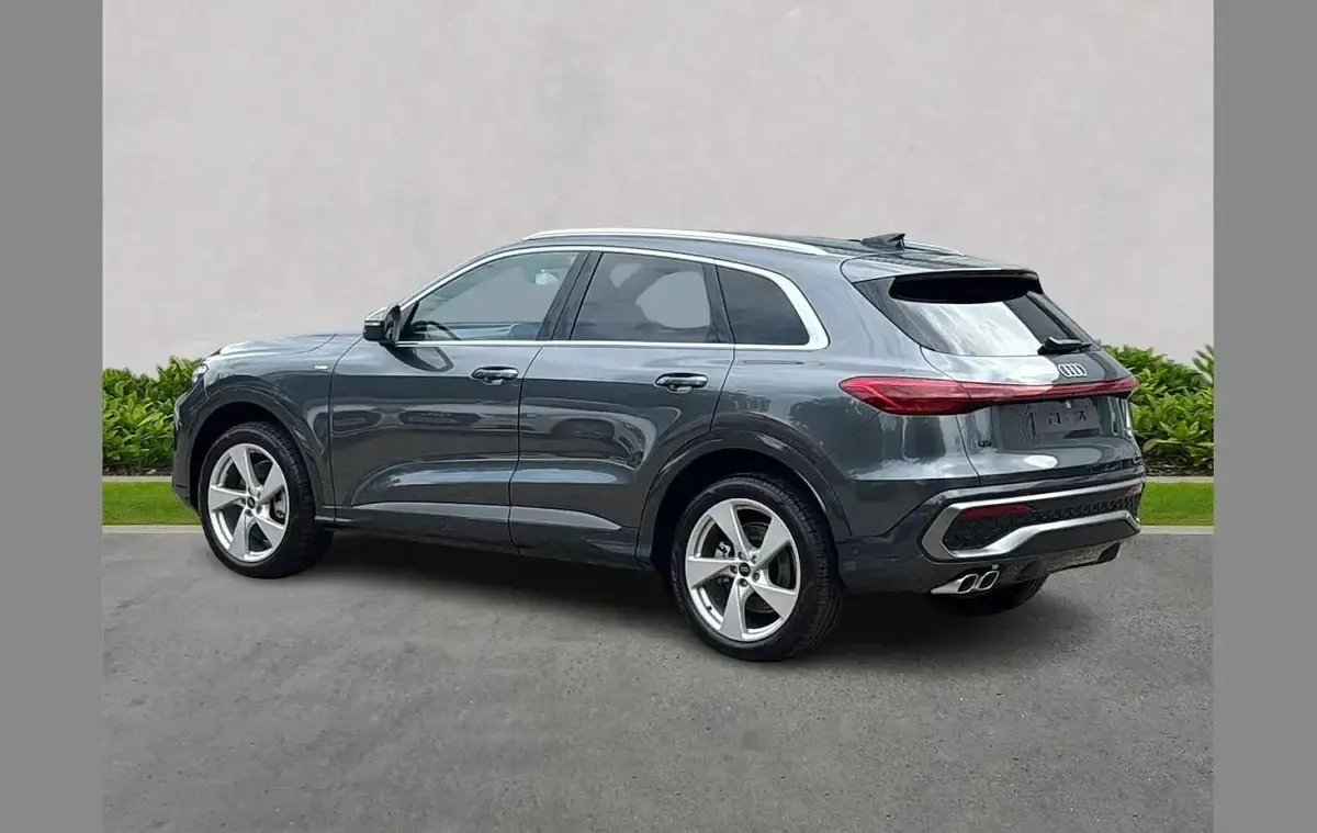 New Audi Q5 S-Line 200 HP (147 kW) 2025 Other SUV