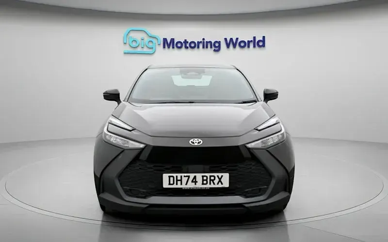 Used Toyota C-HR 140 HP (102 kW) 2025 Black SUV
