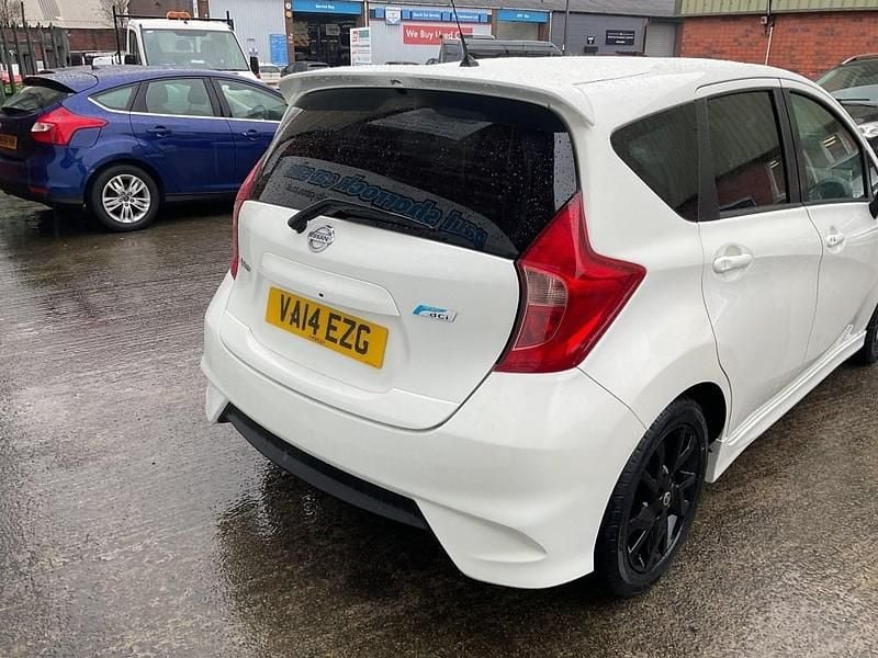 Used Nissan Note Tekna 90 HP (66 kW) 2014 White Hatchback
