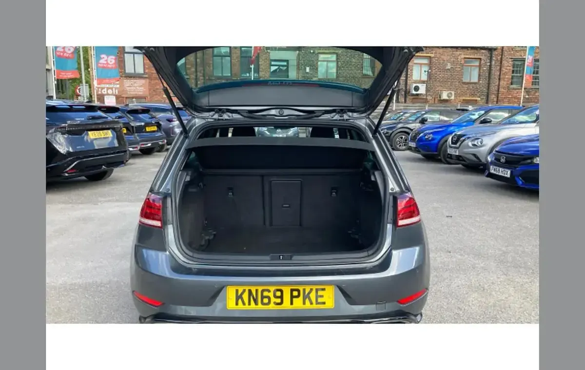 Used VW Golf VII R-line 147 HP (108 kW) 2019 Grey Hatchback