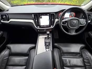 Used Volvo S60 Inscription 250 HP (183 kW) 2019 Red Sedan