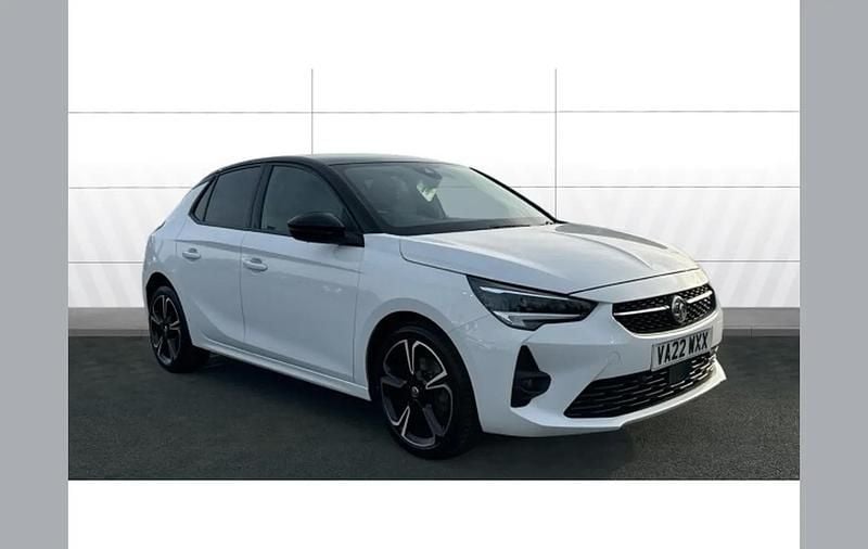 Used Vauxhall Corsa Edition 131 HP (96 kW) 2022 White Hatchback