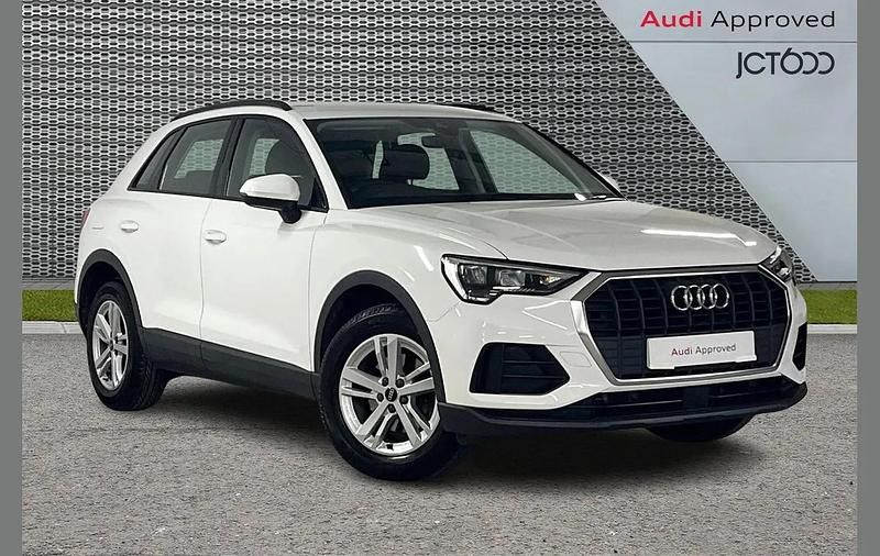 Used Audi Q3 Design 150 HP (110 kW) 2021 White SUV