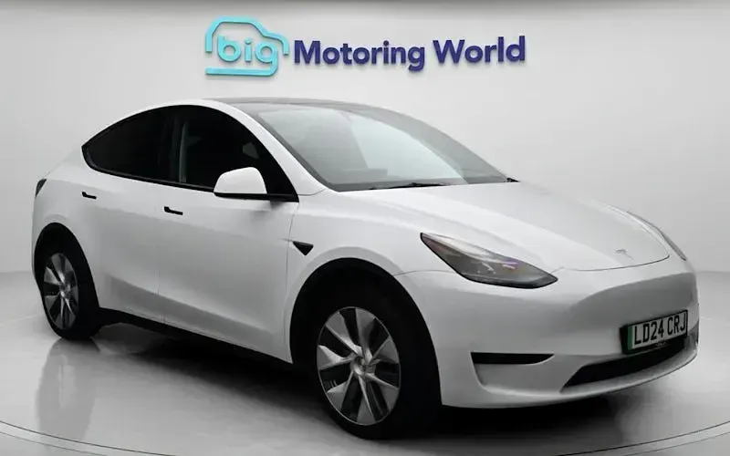 Used Tesla Model Y Standard Range 219 kW (299 HP) 2024 SUV