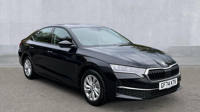 Black magic pearl effect Used 2024 Skoda Octavia SE Technology Hatchback | £20,950 (Expensive) - Image 1/4