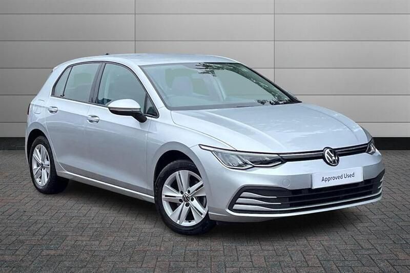 Reflex silver Used 2021 VW Golf VIII Life Hatchback | £17,495 (Fair price) - Image 1/4