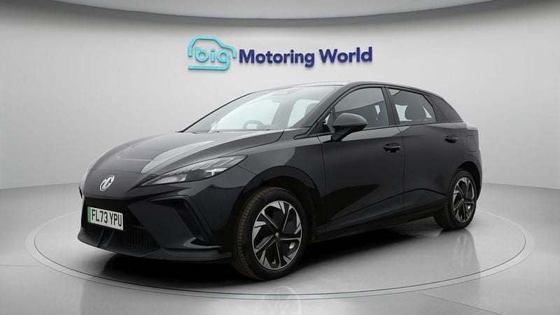 Used MG MG4 EV SE 319 kW (435 HP) 2023 Black Hatchback