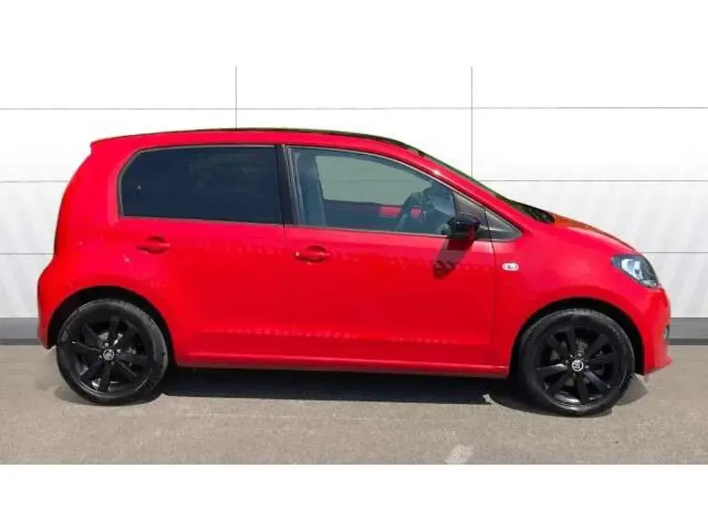 Used Skoda Citigo Colour Edition 60 HP (44 kW) 2017 Red Hatchback
