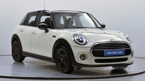 White Used 2020 Mini Cooper Classic Hatchback | £14,995 (A bit pricey) - Image 1/4